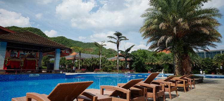 六盘水瀑布源酒店(六枝龙井生态温泉度假区店)图片