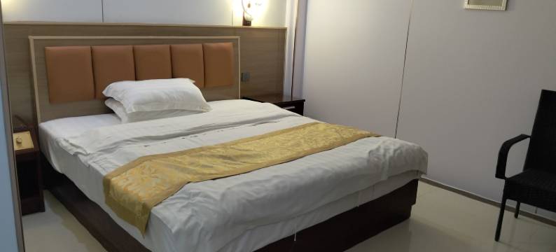 连山光辉商务酒店图片