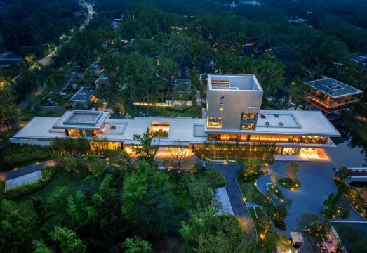 崃州威士忌度假酒店外景图