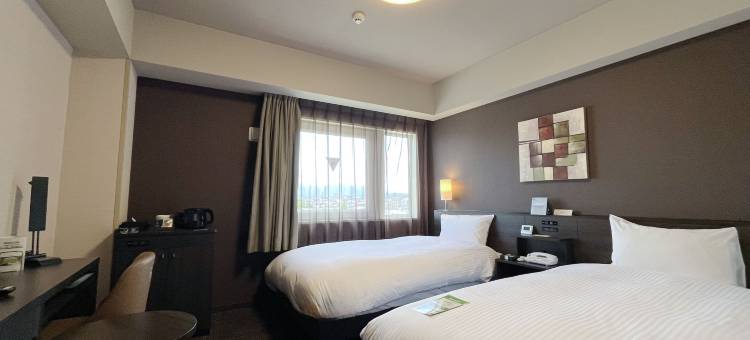 露樱酒店东近江八日市站前店(Hotel Route-Inn Higashiomi Yokaichi Ekimae)图片