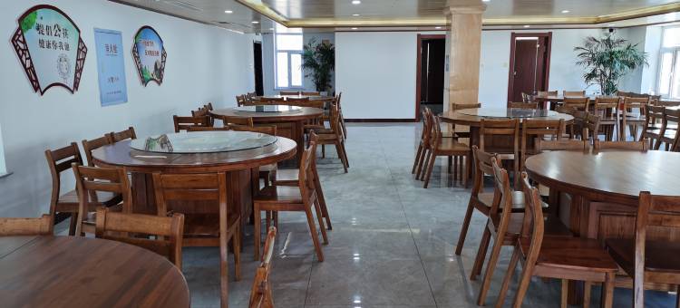 伊春九峰山养心谷旅游度假区滑雪场酒店图片