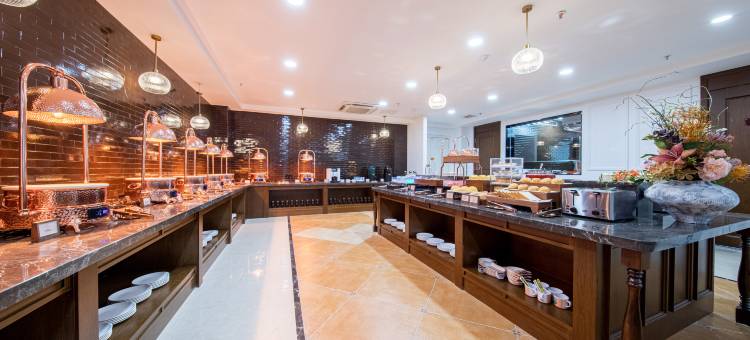 汕头高铁站珠江路美食街喆啡锐品酒店图片