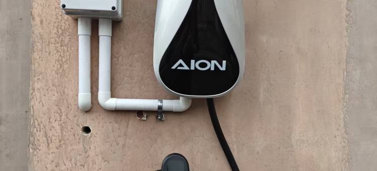 Hotel遇见轻奢酒店(徐水二中火车站店)图片