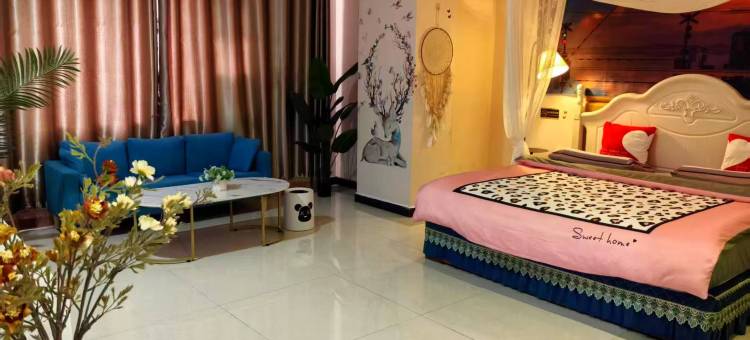 火红民宿(光明南街平安公园店)图片