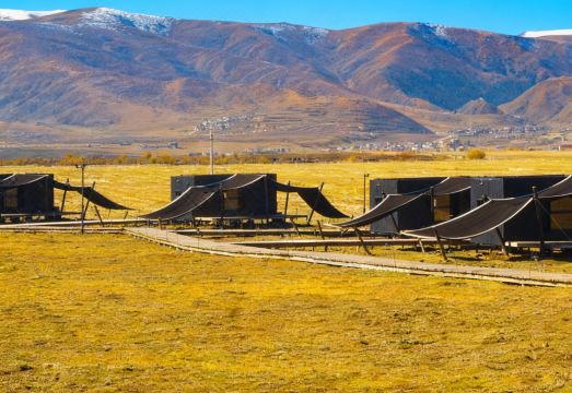 阿坝县Azara游牧·野望营地外景图