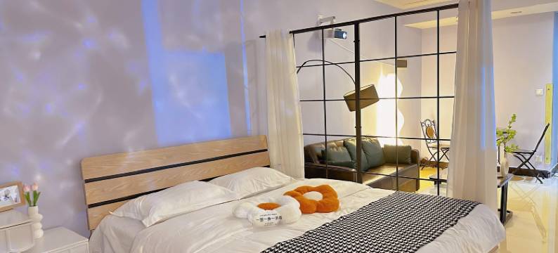 爱悦观影民宿(东方广场店)图片