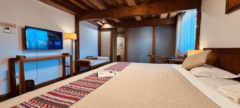 漫云居·日照金山Flowers花园美宿(束河古镇店)图片