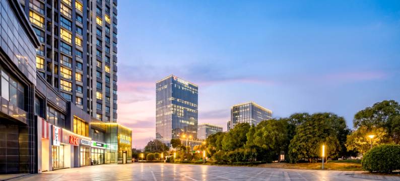 锐思特逸致酒店(南京河海大学佛城西路地铁站店)图片