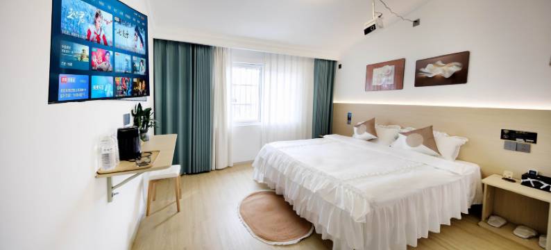 蔓居民宿(清明上河园店)图片