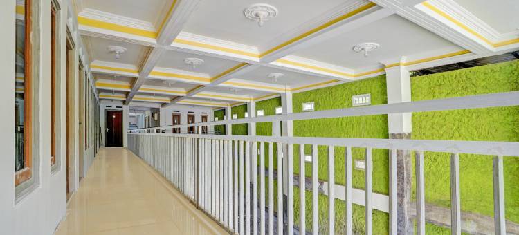OYO 94834 Homestay Arjuna Near Taman Safari 2 Prigen图片