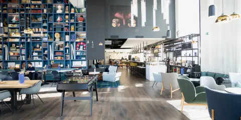 宜必思快捷聖納澤爾中心火車站酒店(2022 年 5 月開業)