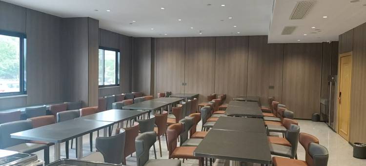维也纳3好酒店(衢州衢江银泰城店)图片