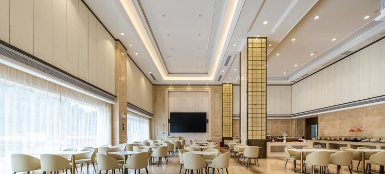 深圳宝安机场航城亚朵X酒店图片