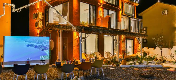 泸沽湖咕噜家湖景智能度假民宿图片