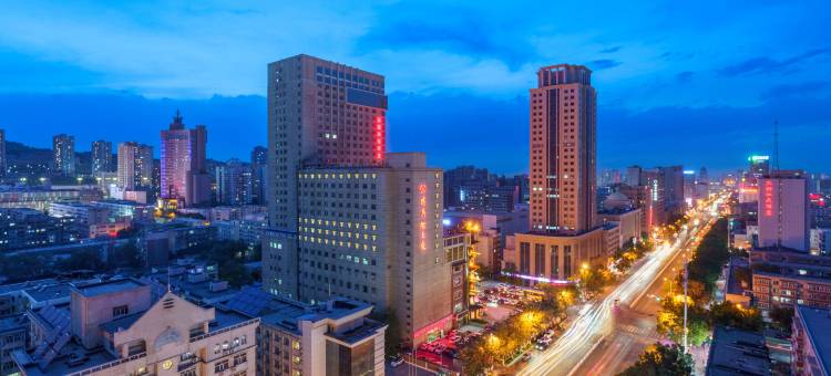 博斯腾大酒店(乌鲁木齐德汇万达广场店)图片