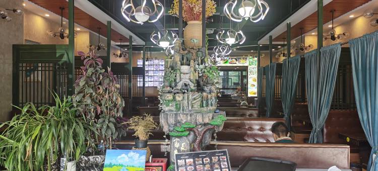 伊宁市泊客湾主题酒店图片