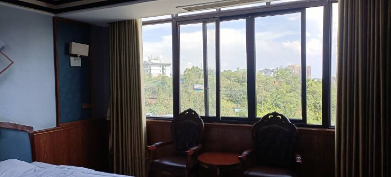 荣县香榭丽舌大酒店图片