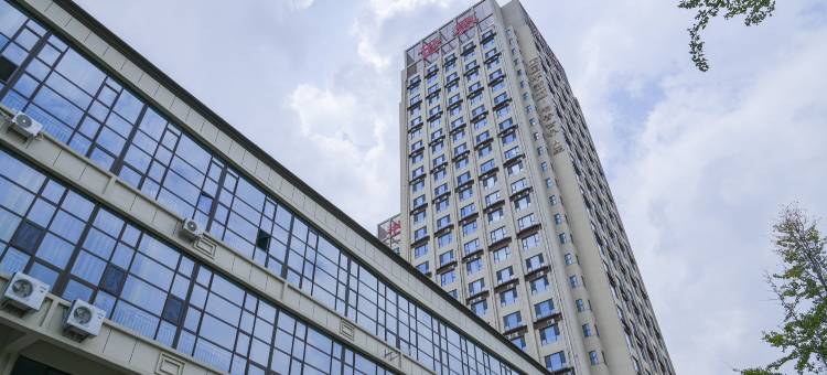 如约·芳华民宿(临沂通达路国华新城店)图片