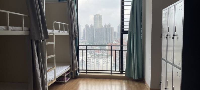 合肥胜头龙狮青年旅舍(淮河路步行街店)图片