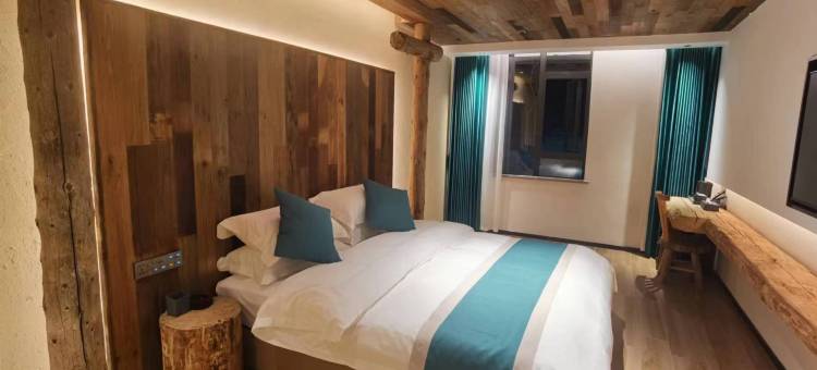 马尔康绒筑林卡民宿图片