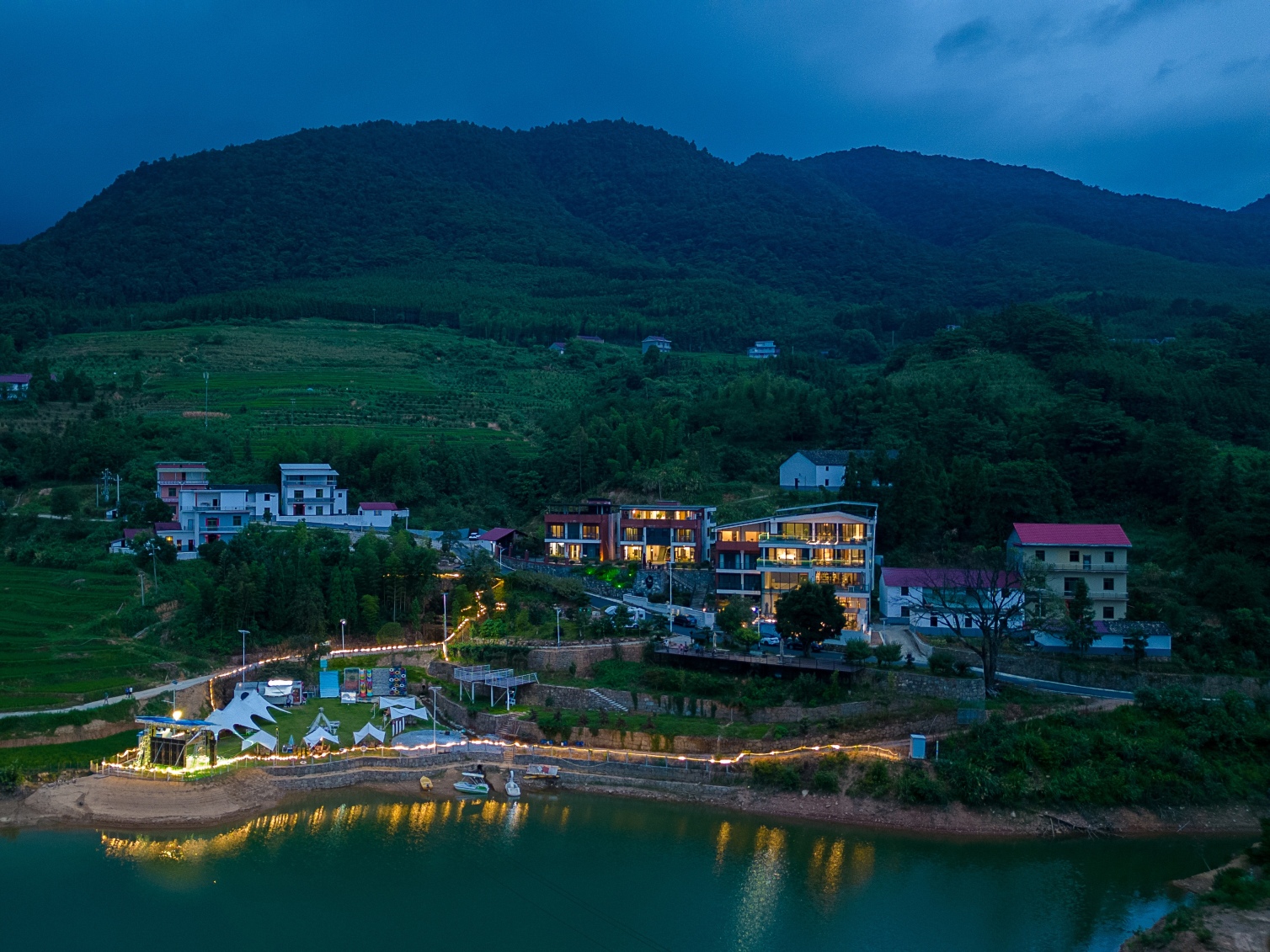 dianfu hotel Hotel Overview