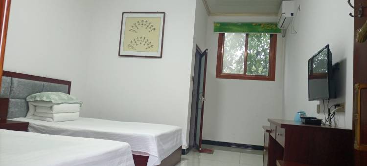 麦积山鸟语花香庄园图片
