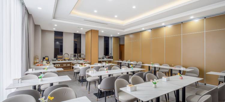 环亚星居酒店(南滨路海棠溪地铁站店)图片