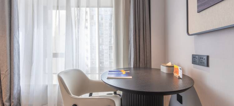 长沙万家丽广场高桥北地铁站亚朵酒店图片