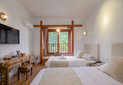 Riverview Hotel Hotel Overview