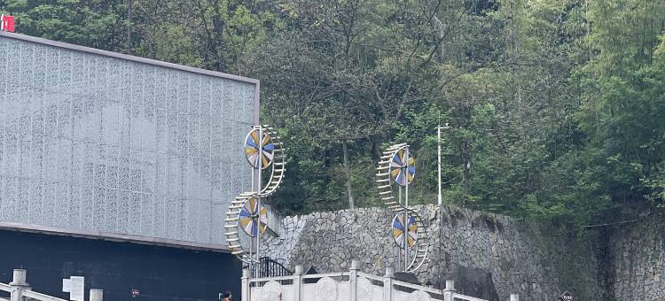 蓬安鸿逸居商务酒店图片