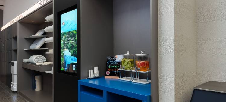 南京百家湖胜太路地铁站轻居酒店图片