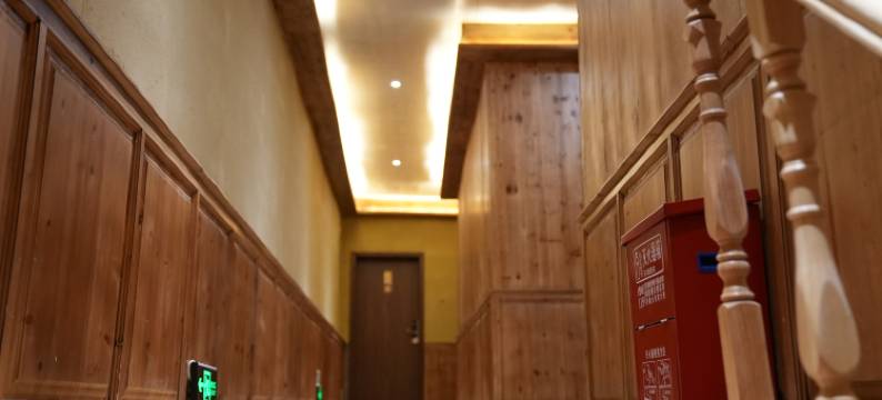 赞粑民宿(塔公草原店)图片