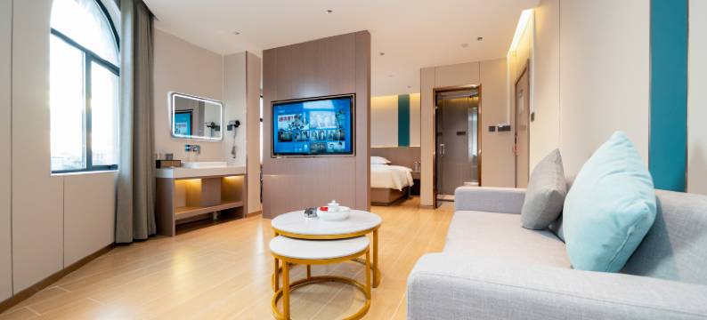 西岸智享酒店(漳州长泰凯悦广场店)图片