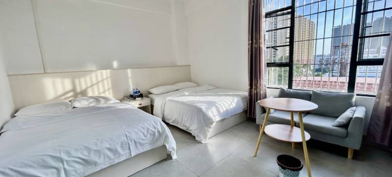 惠州云栖主题公寓(三和广场店)图片