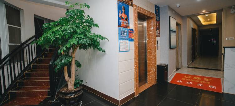 新泽苑酒店(昆明火车站双桥夜市店)图片