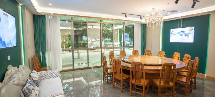 新平世豪大酒店图片