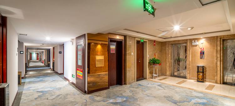 隆威悦舍酒店(运城南风广场店)图片