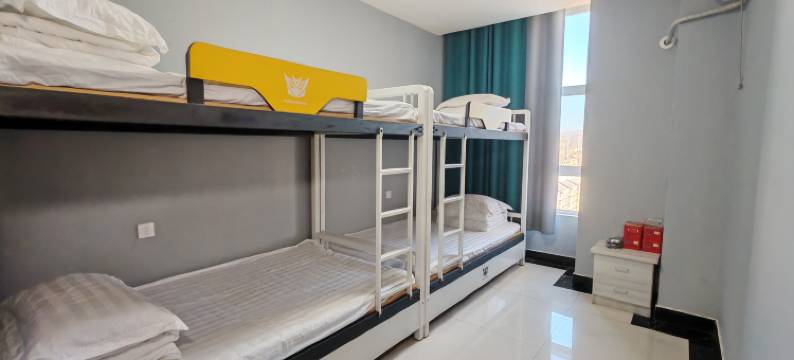 石嘴山白鲸电竞酒店(光明中学店)图片