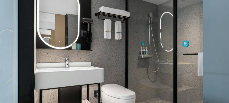 城市便捷酒店(武汉汉口火车站竹叶山地铁站店)图片