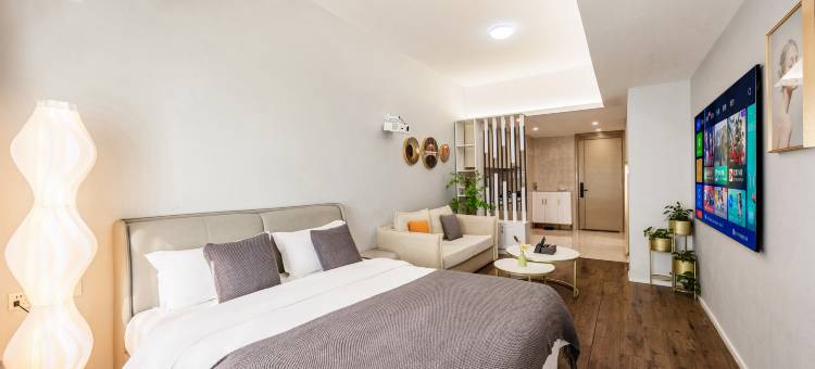 华唯国际公寓(龙眼南路美食街汕头万象城店)图片