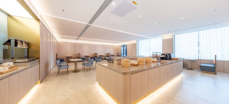 兴垣酒店(民和海鸿国际广场店)图片