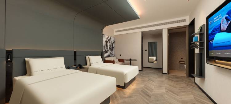 南昌艾溪湖东地铁站亚朵S酒店图片