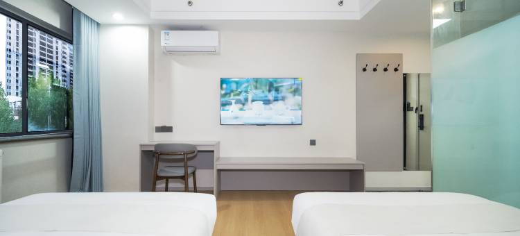 美途•光影假日GUANGYING JIARI轻居酒店(汽车总站职业技术学院店)图片