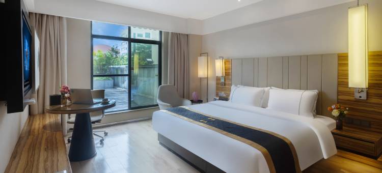 和程酒店(钦州湾广场高铁东站店)图片