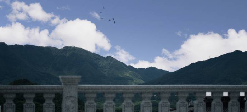 良栖山院民宿(乌蒙大草原店)图片