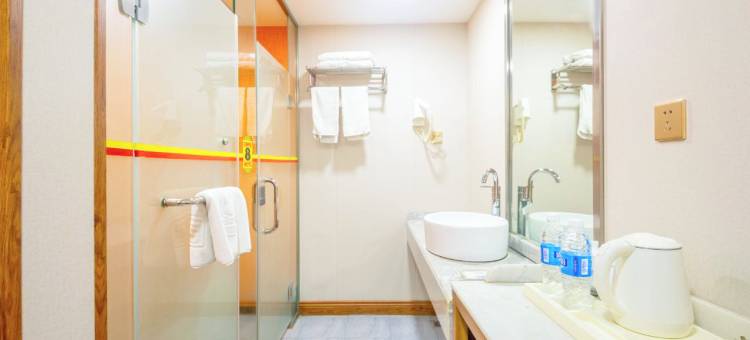 速8酒店(广州高铁北站花城路地铁站店)图片