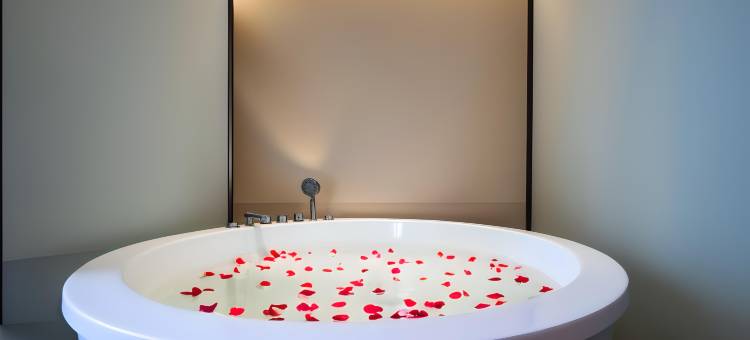 光阴故事丨寰宇金顶・Crown御景国际大酒店(栾川老君山凤凰天街店)图片