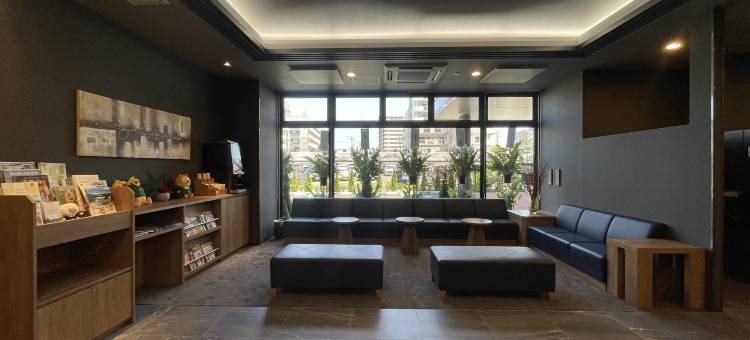 露樱酒店和歌山站东口店(HOTEL ROUTE-INN Grand WAKAYAMAEKI HIGASHI GUCHI)图片