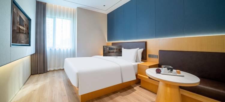 艺龙安悦酒店(杭州钱江新城婺江路地铁站店)图片