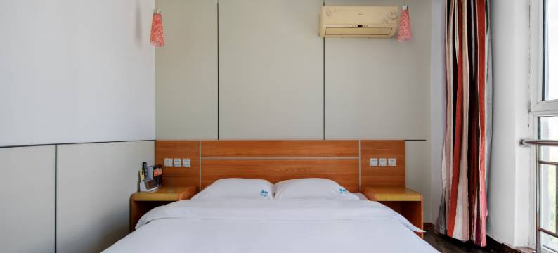 菲桐假日酒店(涞源站店)图片